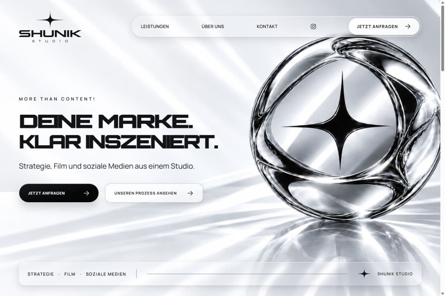 SHUNIK STUDIO Website auf einem Laptop: Deine Marke. Klar inszeniert.